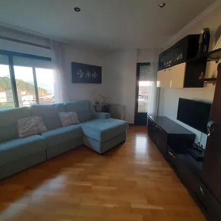 Precioso Atico Con Terraza Y Vistas Al Mar En Poio 庞特维德拉