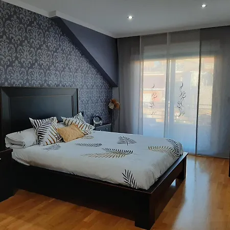 Precioso Atico Con Terraza Y Vistas Al Mar En Poio *